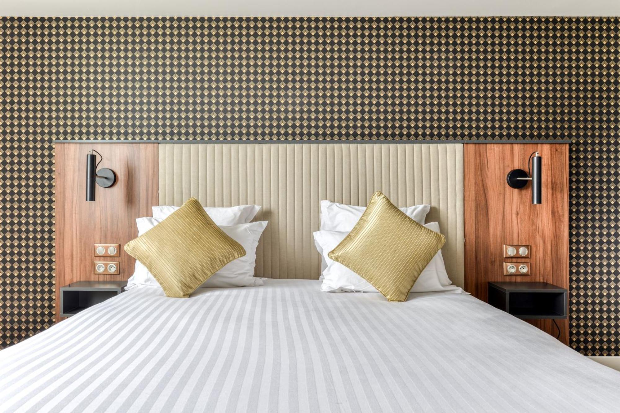 Zenitude Hotel La Valadiere, Ascend Hotel Collection Juvignac Exterior photo