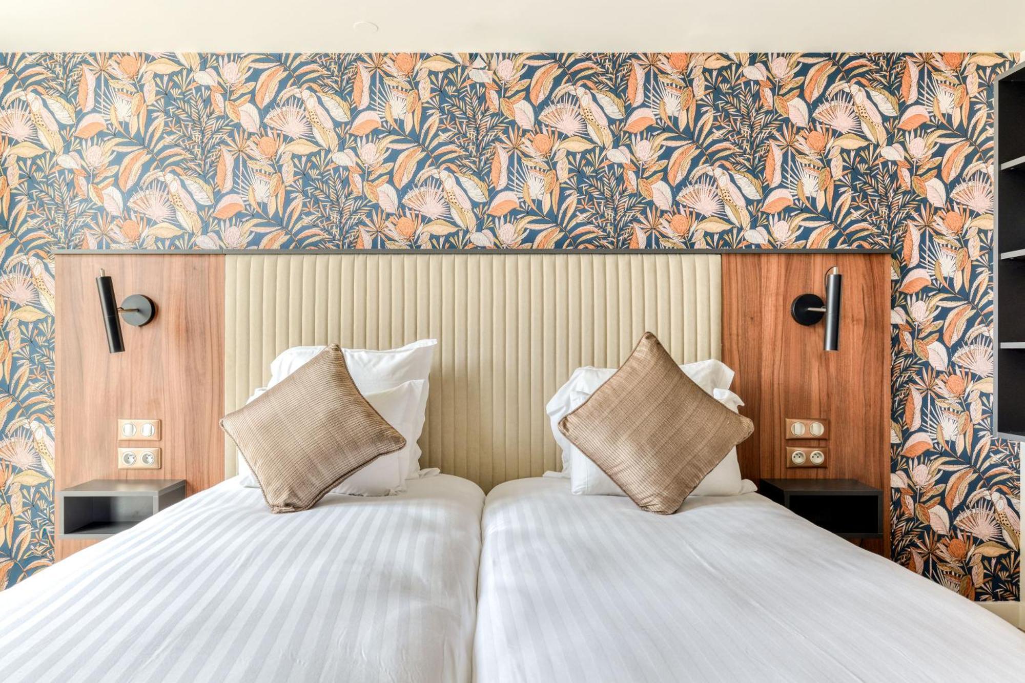 Zenitude Hotel La Valadiere, Ascend Hotel Collection Juvignac Exterior photo